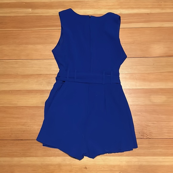 Women’s Sleeveless Romper - Picture 10 of 14